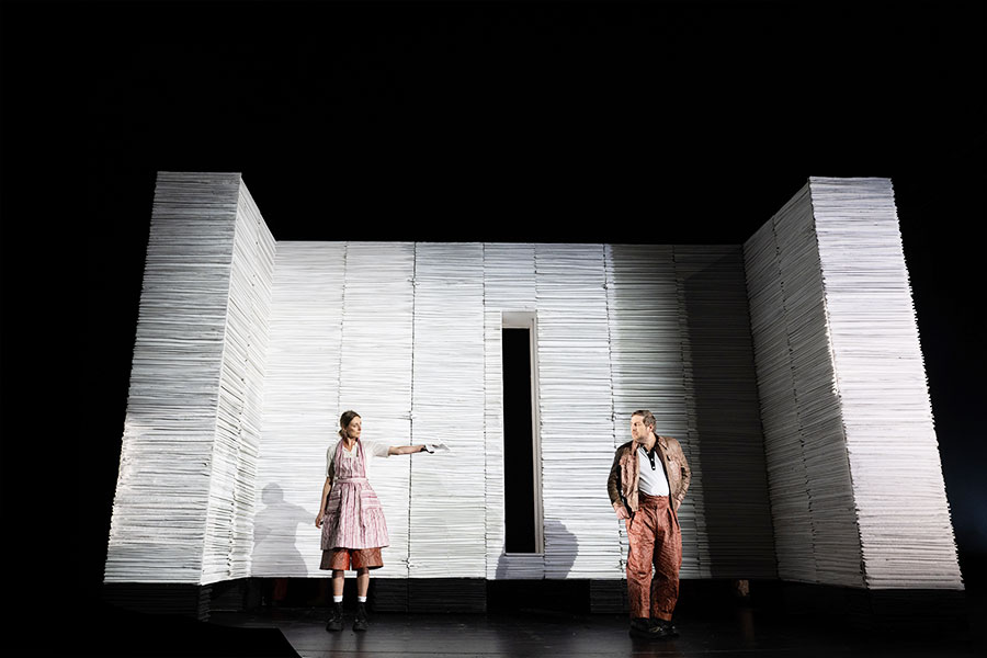 SCHAUSPIELHAUS DÜSSELDORF jeder 02