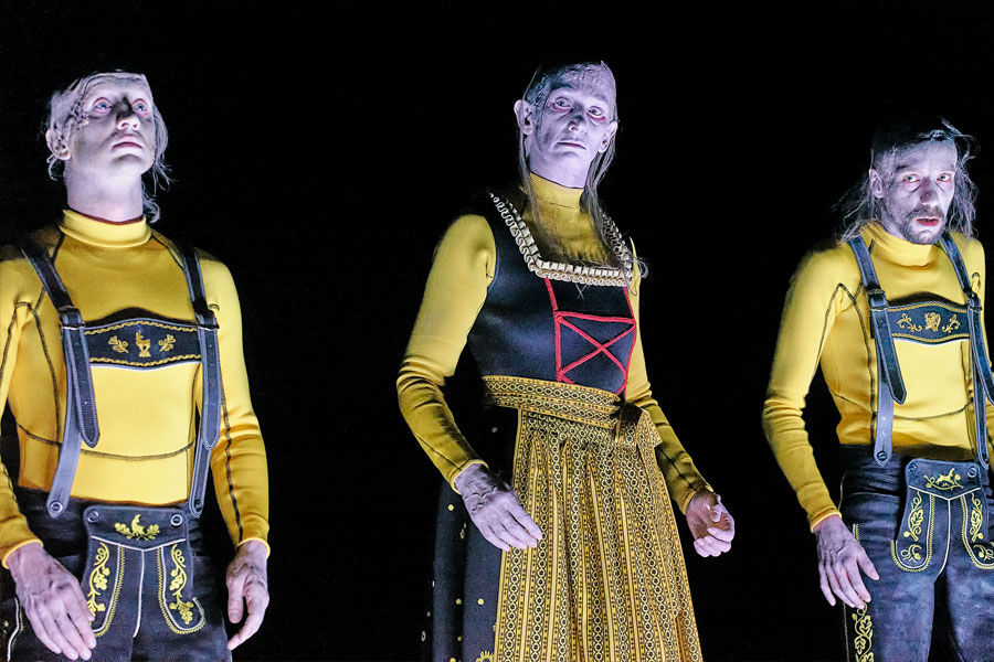 MÜNCHNER KAMMERSPIELE mia 02